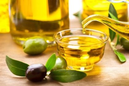Mẹo chữa lành vẩy nến da đầu bằng dầu olive bạn đã biết ?