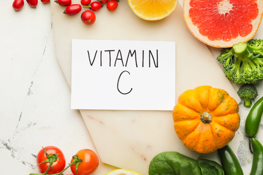 Kết hợp thực phẩm giàu vitamin C giúp cơ thể dễ hấp thu sắt