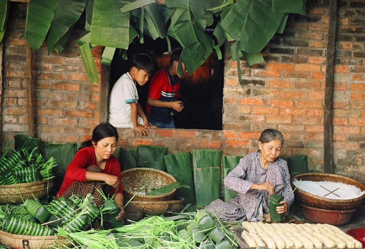 Hướng dẫn cách gói bánh tét ngon